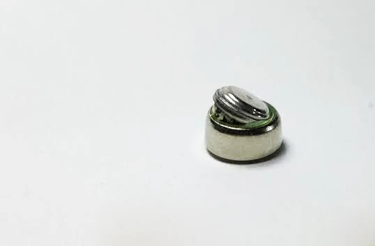 Pila tronada, se hincha y derrama su contenido.