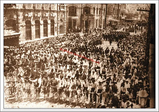 En el Centro de Torreón DESFILE DEL CINCO DE MAYO EN TORREÓN  Esta foto, que ...
