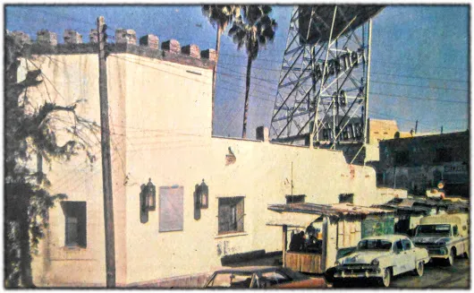 … Y aquí seguimos.  15 de Julio, aniversario de la inauguración de la Haciend...