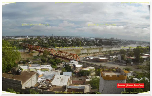 En el Nazas EL RÍO NAZAS DESDE EL CERRO DEL HUARACHE  Mañana nublada, hace ai...