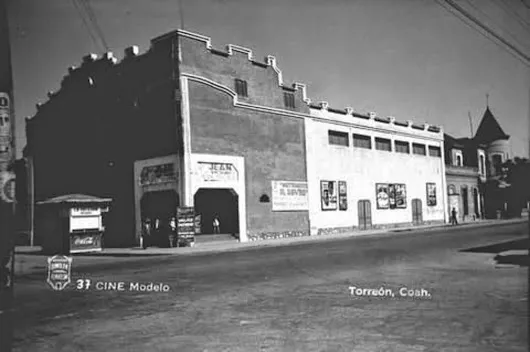 Justamente el otro día estaba pensando en este cine y su ubicación exacta no ...