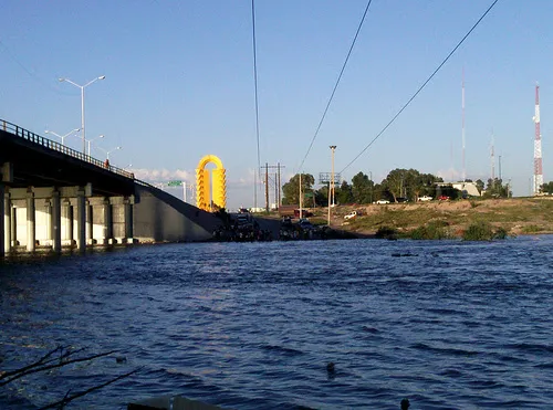 2010 otra vez corre el agua* En el 2010 nuevamente corrió agua en el padre Na...