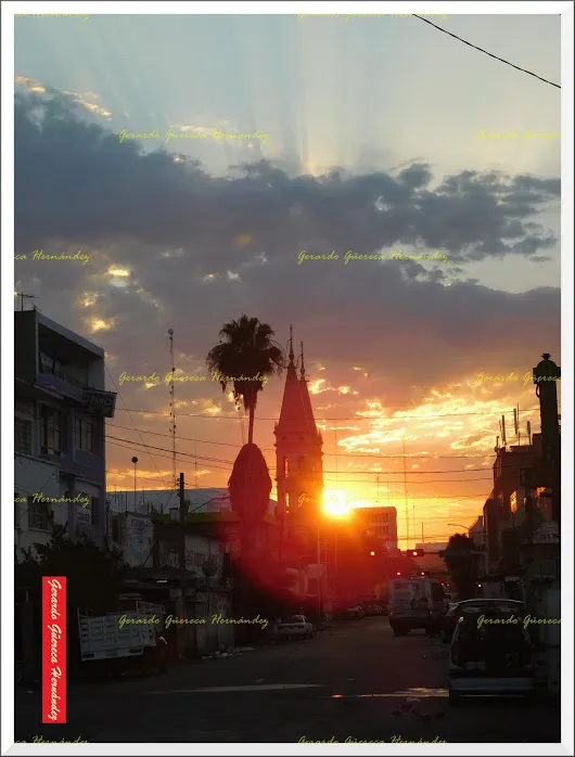 Iglesia de Guadalupe AMANECER EN TORREÓN, TORRES DE LA IGLESIA DE GUADALUPE D...
