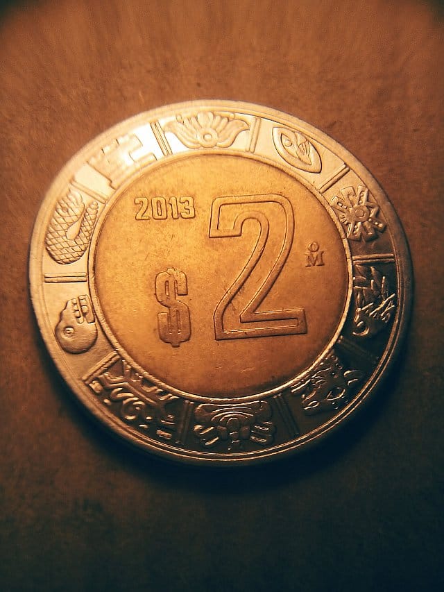 Mejores acercamientos con la cámara del celular - La moneda de dos pesos