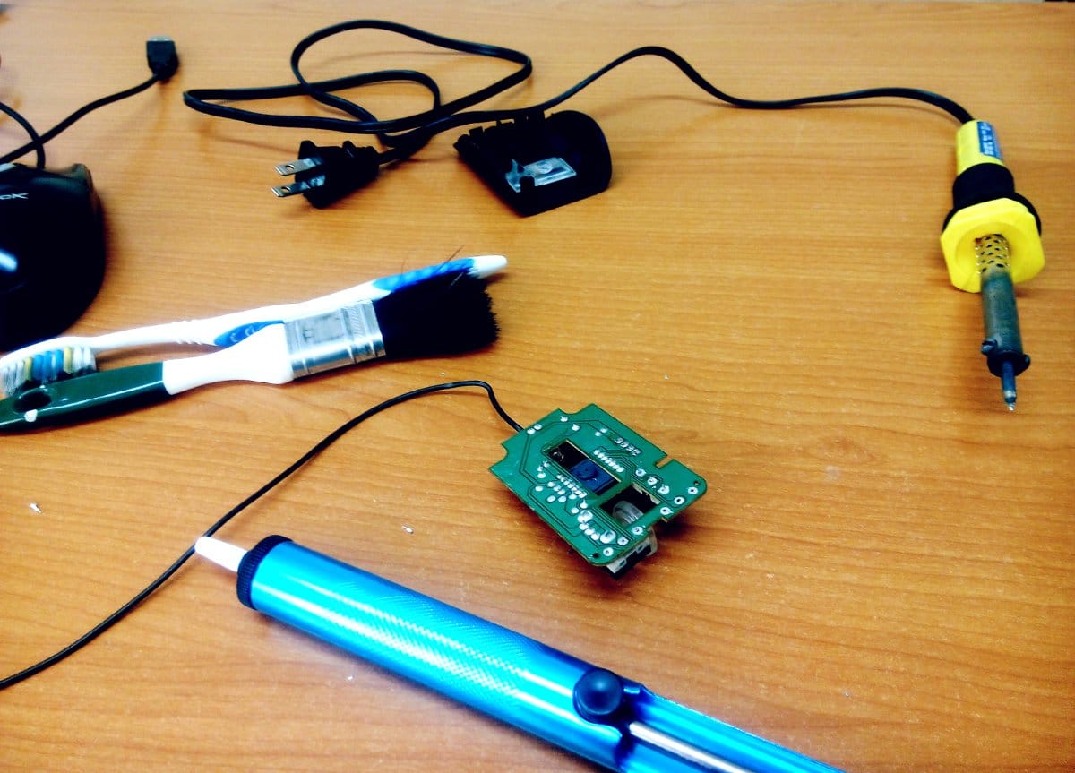 Cautín y Desoldador \| sustituir los botones del mouse 