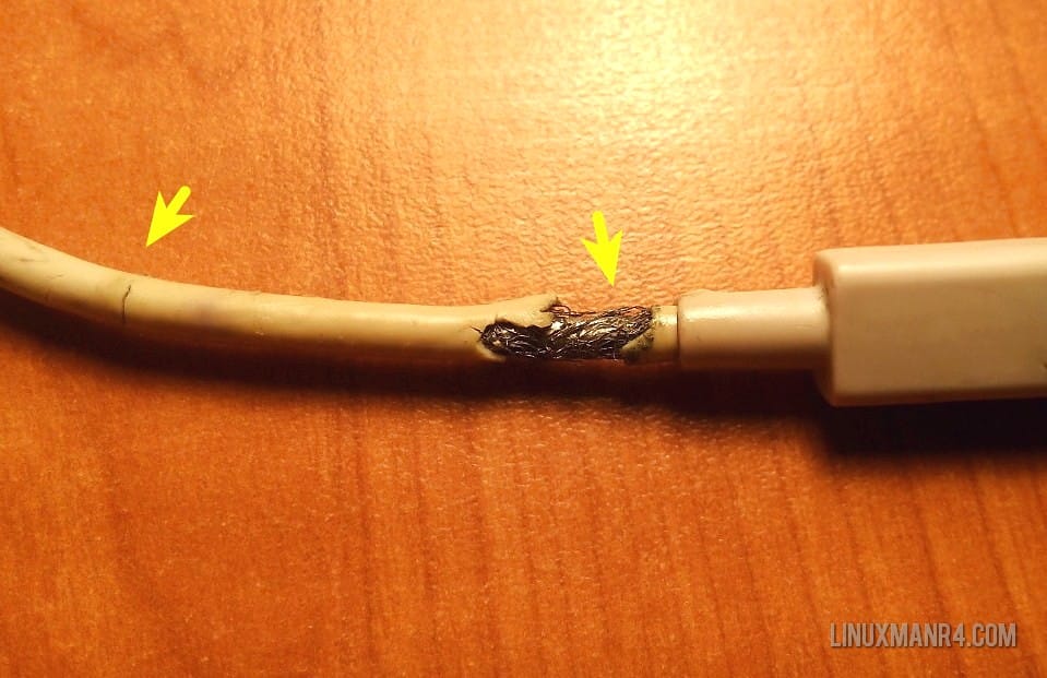 Si tu celular no carga, revisa un aislante defectuoso