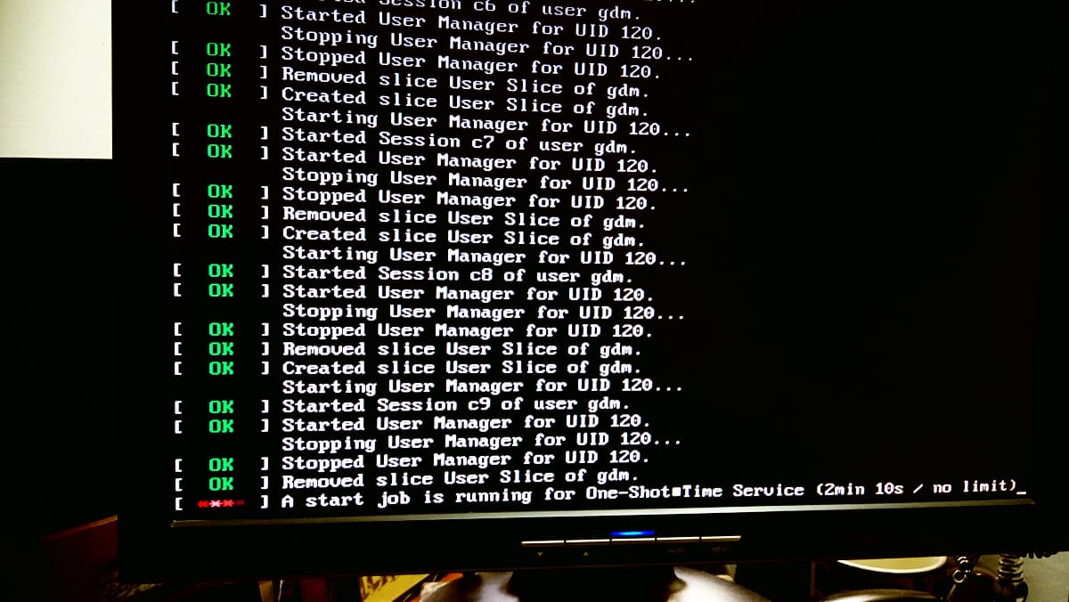 Atorado durante el arranque.