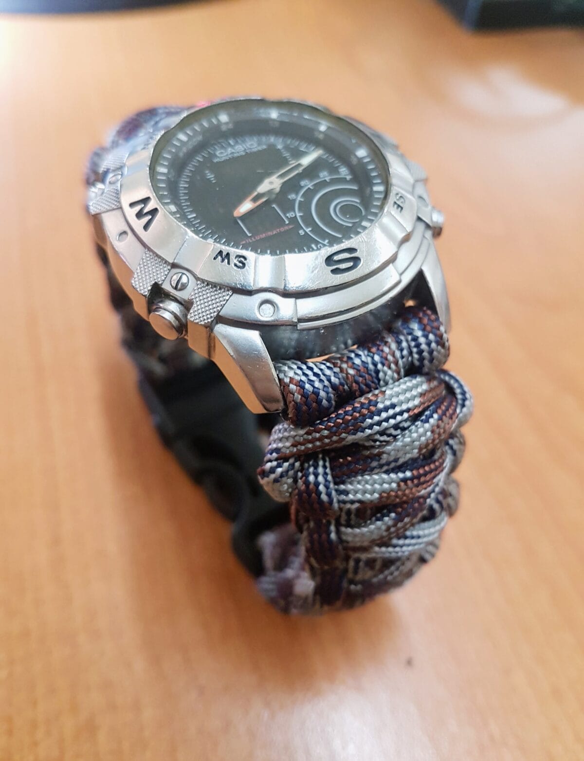 Featured image of post Correa de reloj hecha con paracord