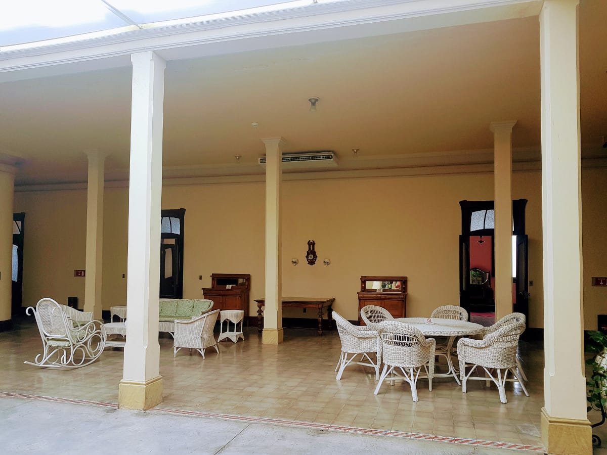 Interior de la casa de la familia Arocena