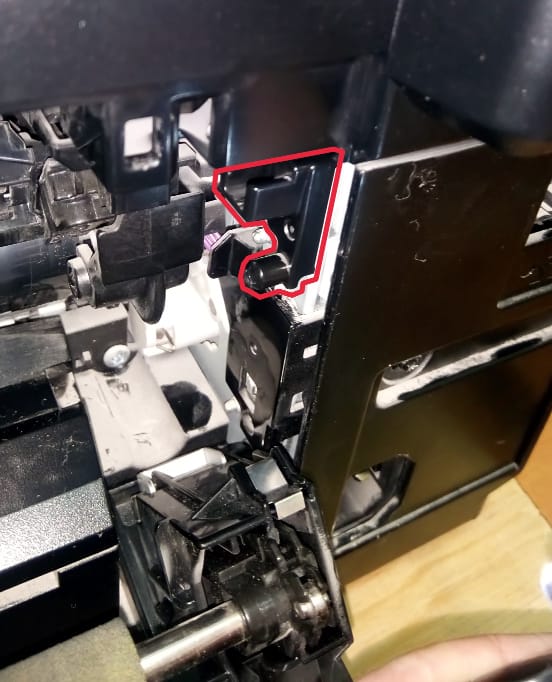 Ubicación de la pieza negra.